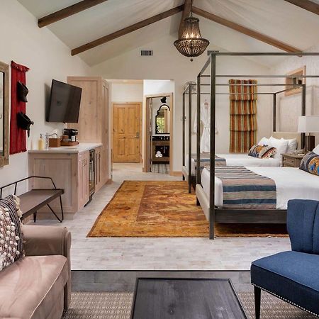 Camp Lucy Hotel Dripping Springs Bagian luar foto