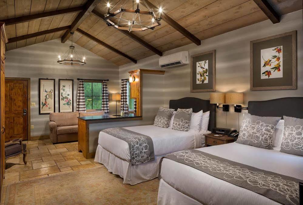 Camp Lucy Hotel Dripping Springs Bagian luar foto