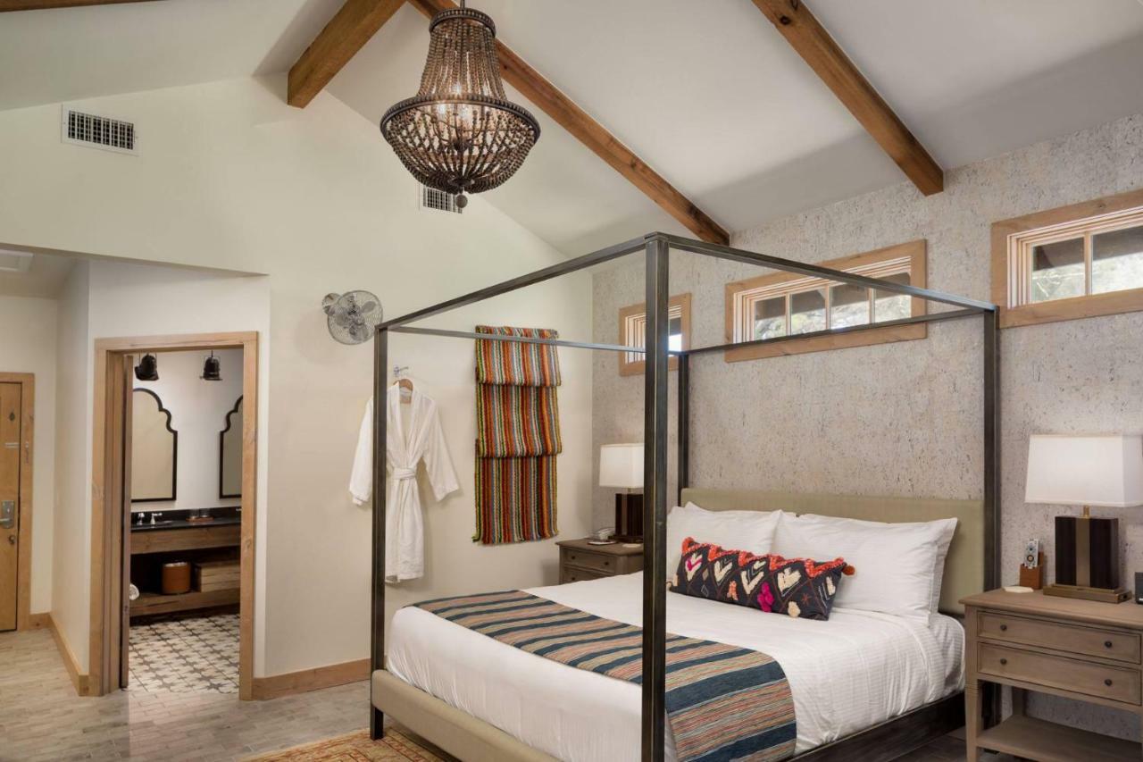 Camp Lucy Hotel Dripping Springs Bagian luar foto