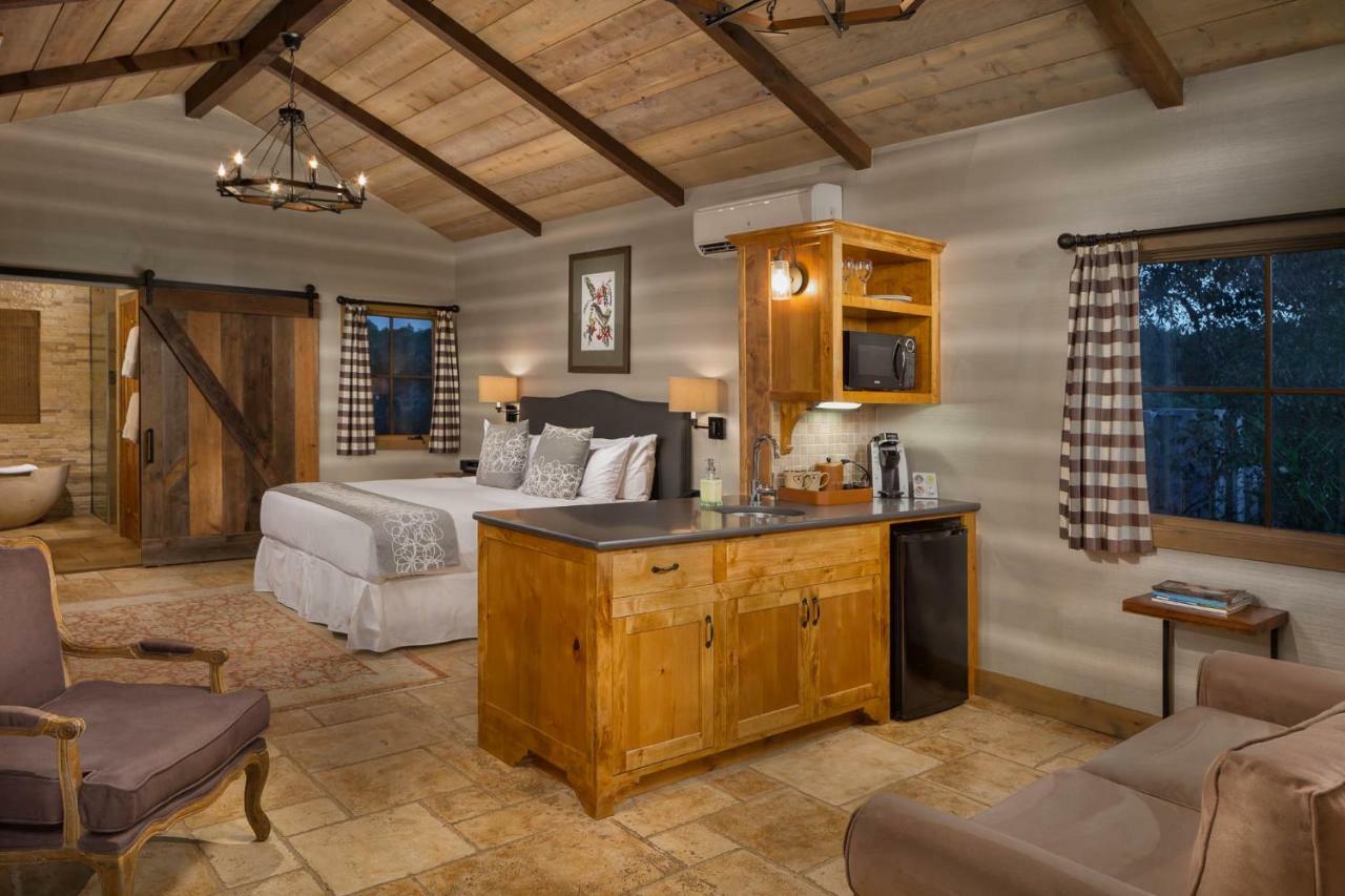Camp Lucy Hotel Dripping Springs Bagian luar foto